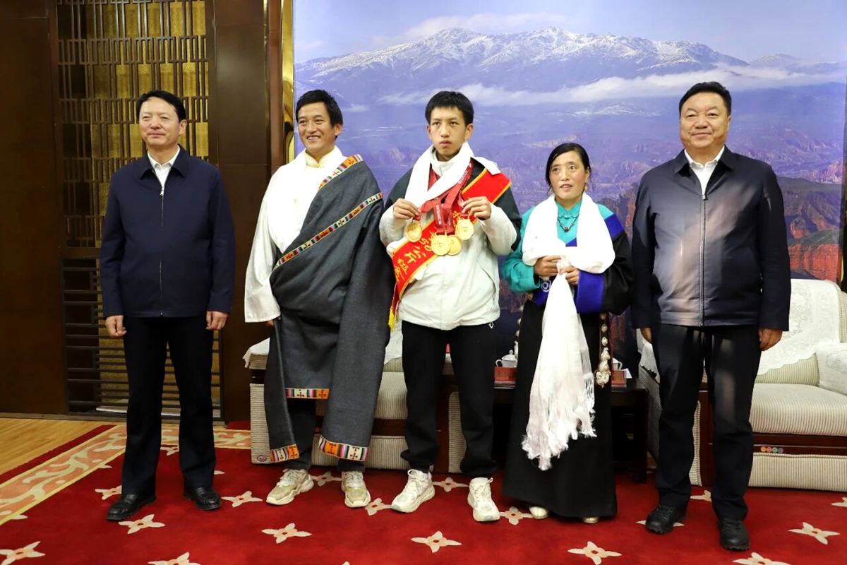 1766126412920780.jpg f4f55d120db8d98c.jpg